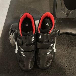 Peloton bike shoes